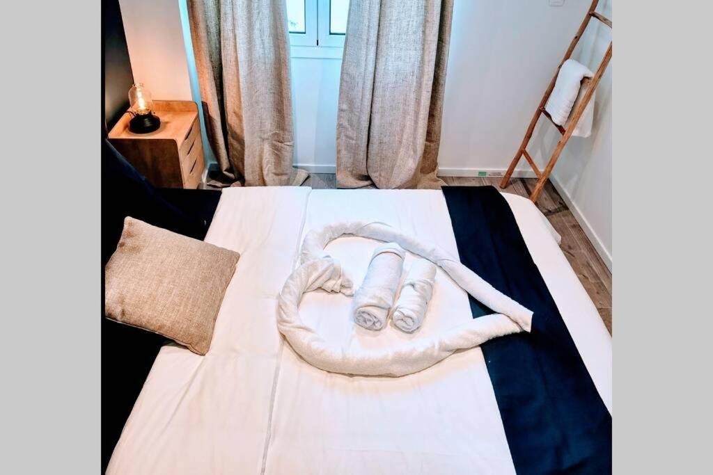 4 Couchages Climatise Direct Plage Wifi Parking อองทีบส์ ภายนอก รูปภาพ
