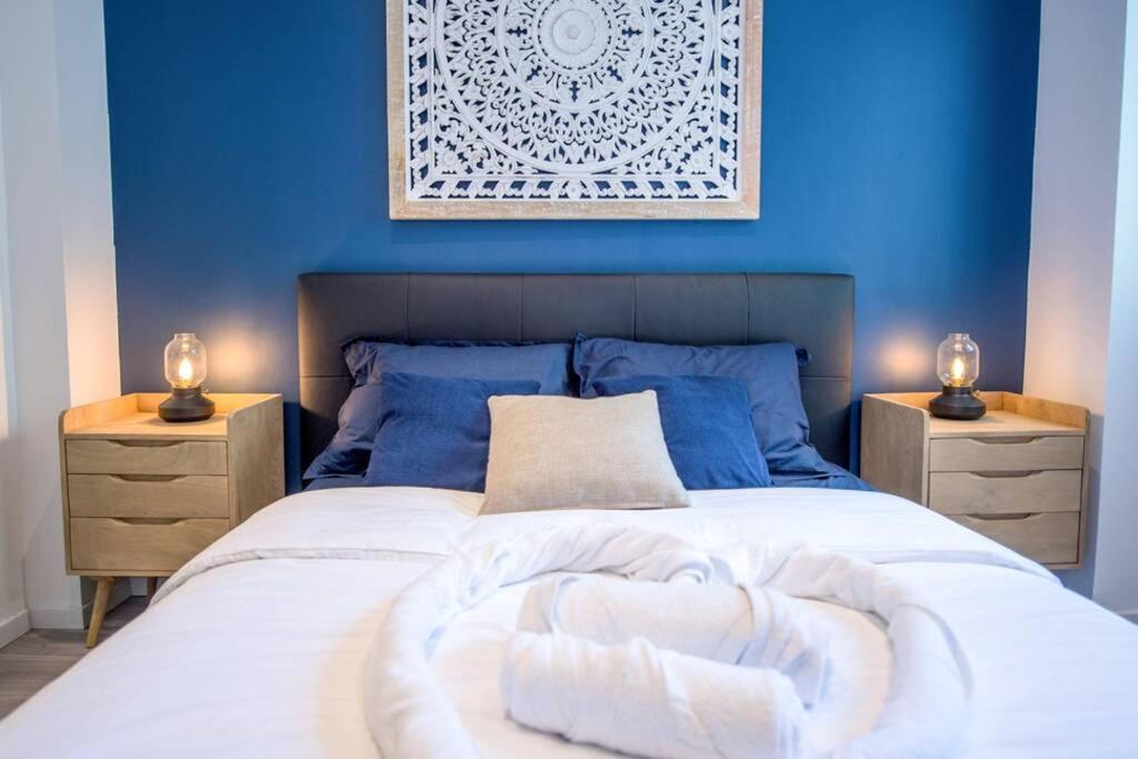 4 Couchages Climatise Direct Plage Wifi Parking อองทีบส์ ภายนอก รูปภาพ